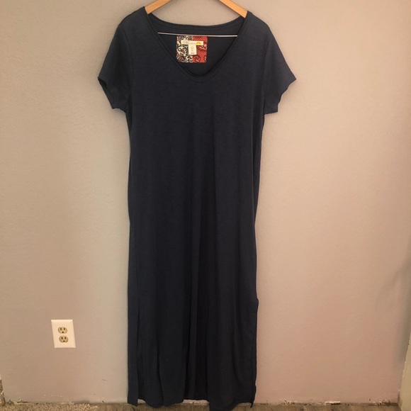 C&C California Dresses & Skirts - C&C California Tracy Maxi dress size L